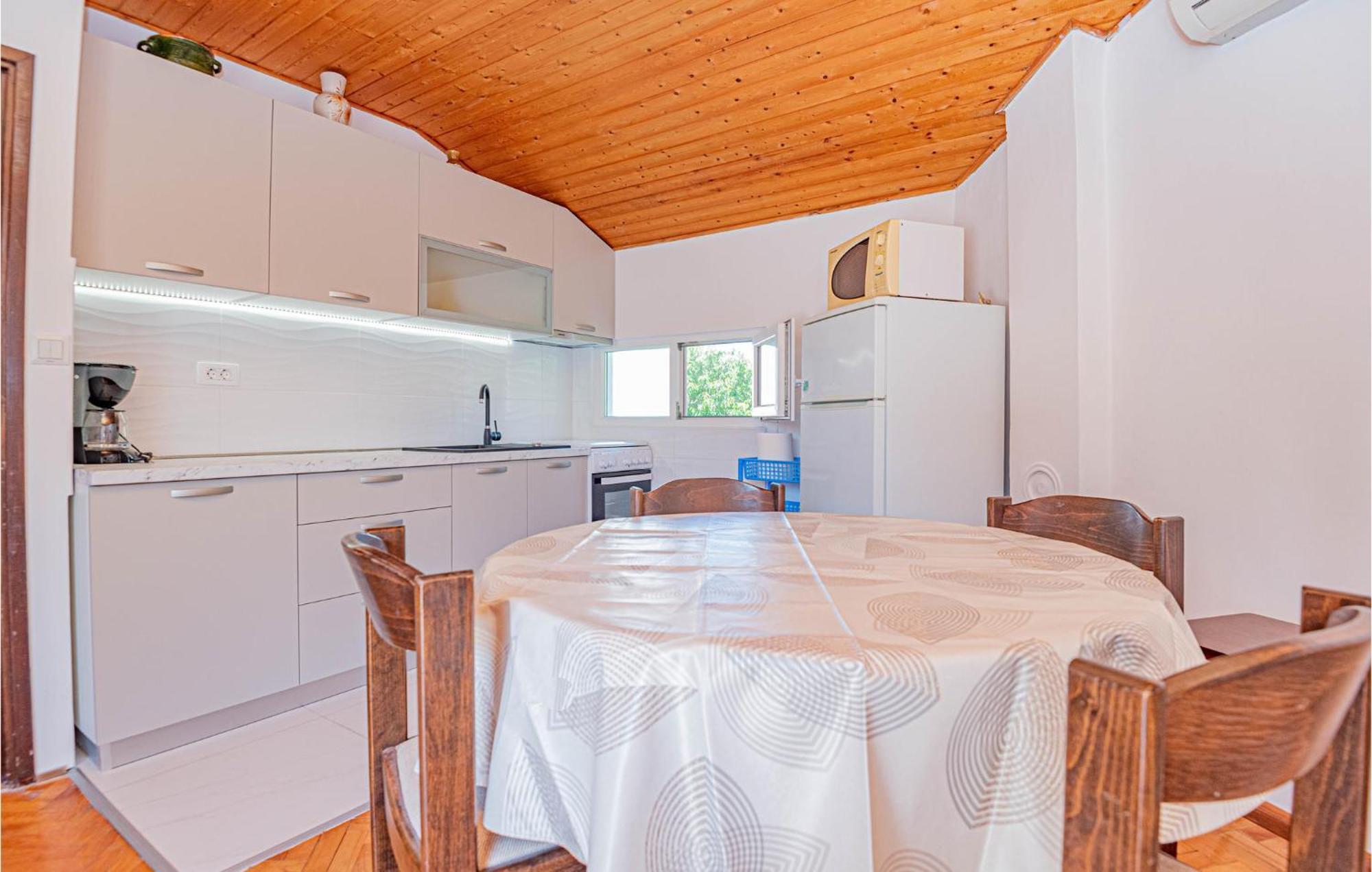 Two-Bedroom Apartment in Jadrija Buitenkant foto